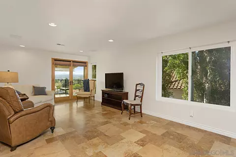 Living - 4045 Vortex Pl, Escondido, CA 92025 photo 4 of 7