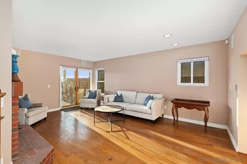 Living - 4045 Vortex Pl, Escondido, CA 92025 photo 5 of 7