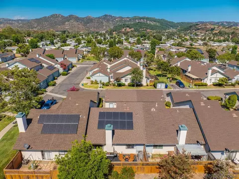 479 Bancroft Gln, Escondido, CA 92027 photo 32