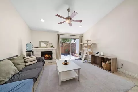 479 Bancroft Gln, Escondido, CA 92027 photo 8