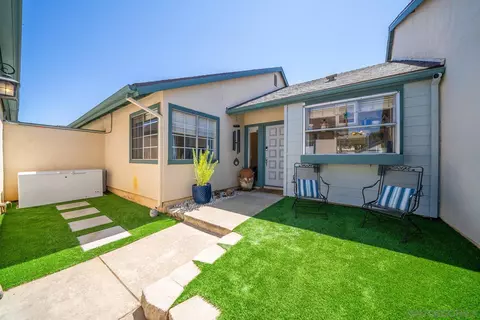 479 Bancroft Gln, Escondido, CA 92027 photo 5