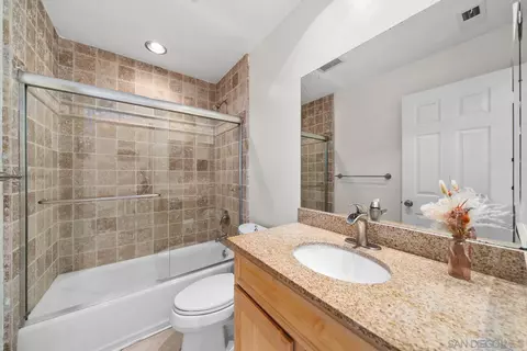 479 Bancroft Gln, Escondido, CA 92027 photo 16