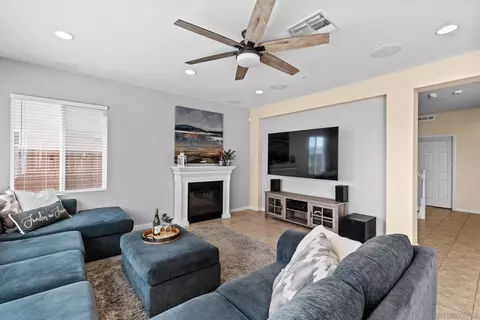 10001 Ranchitos Pl, Lakeside, CA 92040 photo 11