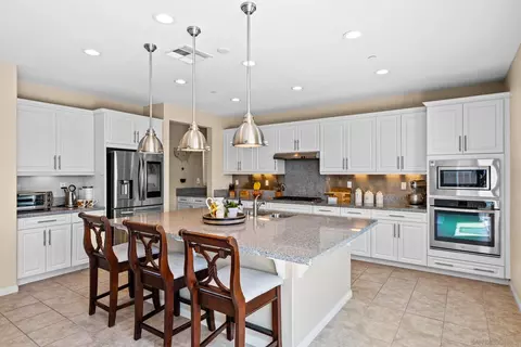 10001 Ranchitos Pl, Lakeside, CA 92040 photo 8