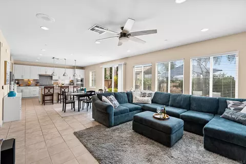 10001 Ranchitos Pl, Lakeside, CA 92040 photo 4