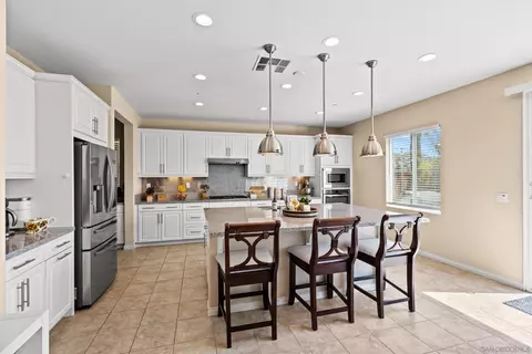 10001 Ranchitos Pl, Lakeside, CA 92040 photo 2