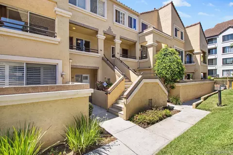 3915 Nobel Dr #14, San Diego, CA 92122