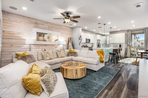 16755 Coyote Bush Dr #70, San Diego, CA 92127