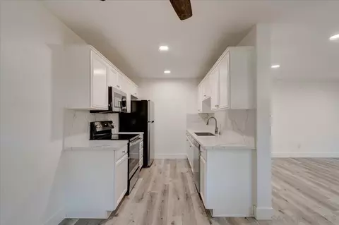 Kitchen - 2041 E Grand #53, Escondido, CA 92027 photo 2 of 2