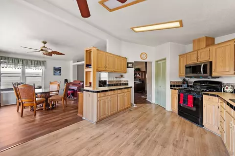 Kitchen - 450 E Bradley Ave #46, El Cajon, CA 92021 photo 3 of 4