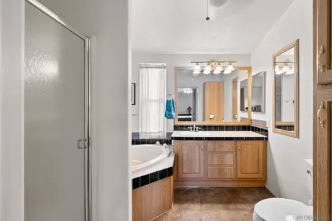 Bath - 450 E Bradley Ave #46, El Cajon, CA 92021 photo 3 of 3