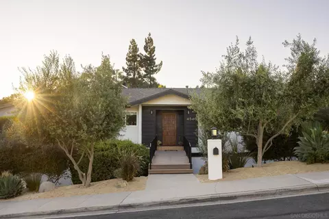 Exterior - 4540 Glen St, La Mesa, CA 91941 photo 2 of 15