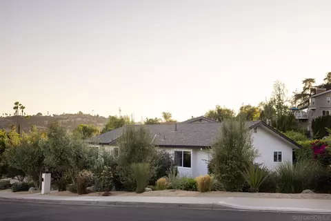Exterior - 4540 Glen St, La Mesa, CA 91941 photo 5 of 15