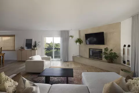 Living - 4540 Glen St, La Mesa, CA 91941 photo 2 of 5