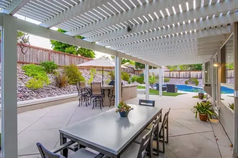 Exterior - 12147 Sage View Rd, Poway, CA 92064 photo 11 of 14