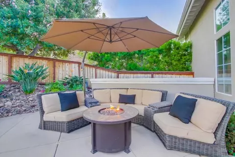 Exterior - 12147 Sage View Rd, Poway, CA 92064 photo 10 of 14