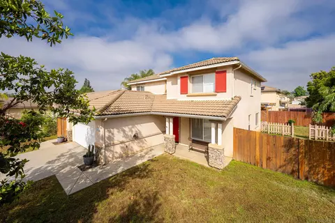 Exterior - 835 Socin Ct, Escondido, CA 92027 photo 3 of 9