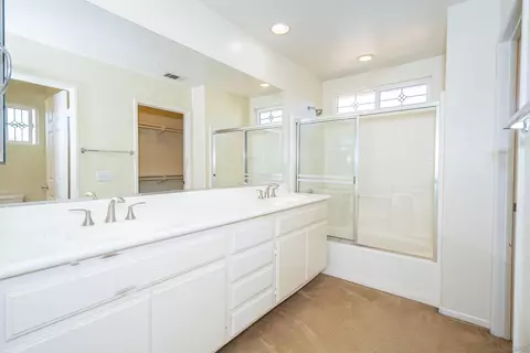 Bath - 835 Socin Ct, Escondido, CA 92027 photo 1 of 3