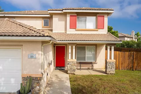 Exterior - 835 Socin Ct, Escondido, CA 92027 photo 4 of 9