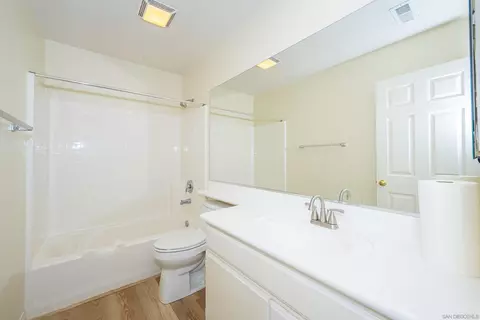 Bath - 835 Socin Ct, Escondido, CA 92027 photo 3 of 3