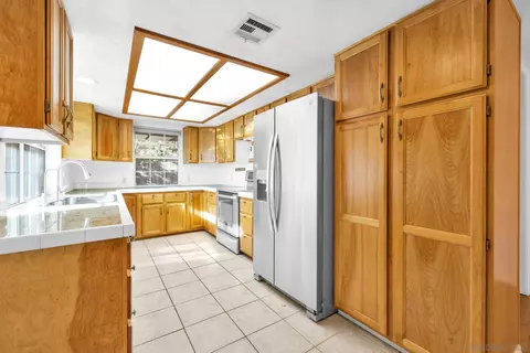 2819 Lakeview Dr, Julian, CA 92036 photo 5