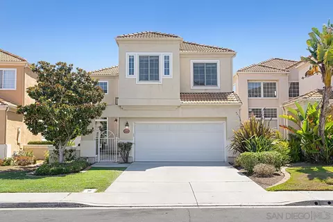 17881 Pueblo Vista Ln, San Diego, CA 92127