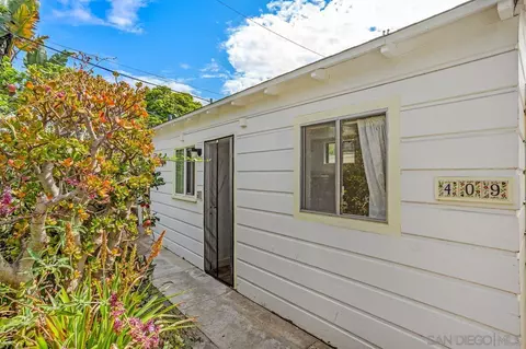 Exterior - 411 Vincente Way, La Jolla, CA 92037 photo 2 of 6