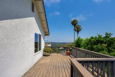 Exterior - 1773 Swallowtail Rd, Encinitas, CA 92024 photo 3 of 13