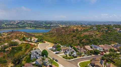 View/Area - 1773 Swallowtail Rd, Encinitas, CA 92024 photo 5 of 12