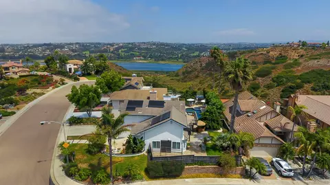 View/Area - 1773 Swallowtail Rd, Encinitas, CA 92024 photo 8 of 12