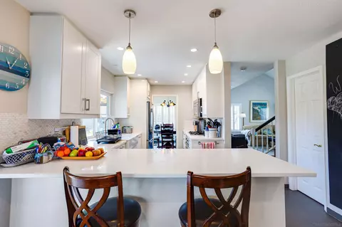Kitchen - 1773 Swallowtail Rd, Encinitas, CA 92024 photo 3 of 4