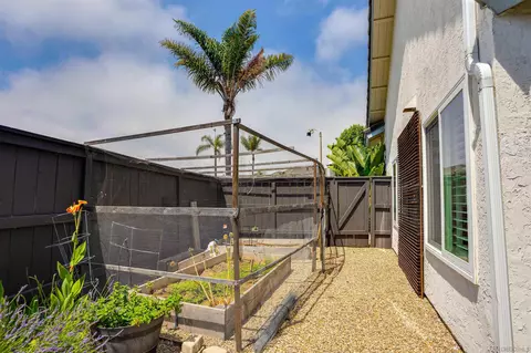Exterior - 1773 Swallowtail Rd, Encinitas, CA 92024 photo 10 of 13