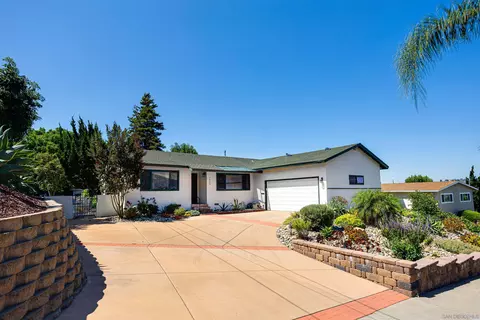 7905 Michelle Dr, La Mesa, CA 91942