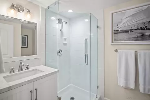 Bath - 1401 1st St, Coronado, CA 92118 photo 4 of 4