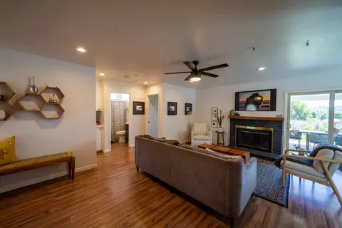 2292 Village Rd, Escondido, CA 92026 photo 9