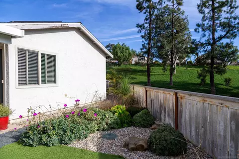 2292 Village Rd, Escondido, CA 92026 photo 30