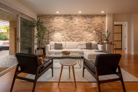 Living - 7635 Eads Ave #103, La Jolla, CA 92037 photo 3 of 4