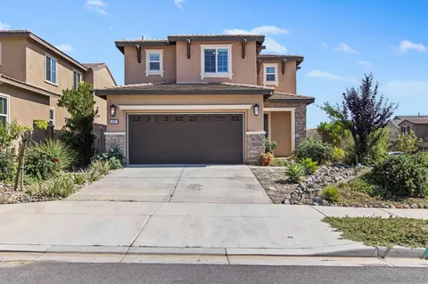 305 Campolina Ct, Fallbrook, CA 92028