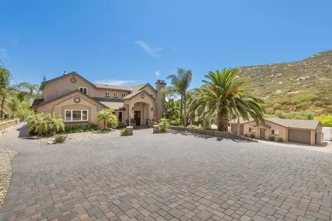 Exterior - 2566 Descanso Ln, El Cajon, CA 92021 photo 2 of 18