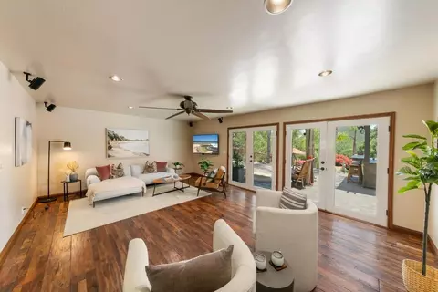 Living - 2566 Descanso Ln, El Cajon, CA 92021 photo 3 of 4