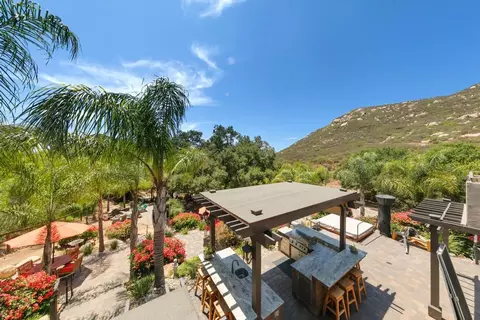 Exterior - 2566 Descanso Ln, El Cajon, CA 92021 photo 6 of 18