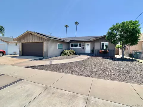 Exterior - 3865 Shirlene Pl, La Mesa, CA 91941 photo 3 of 13