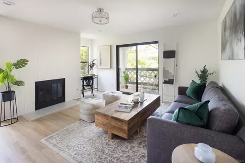 9449 Fairgrove Ln #102, San Diego, CA 92129
