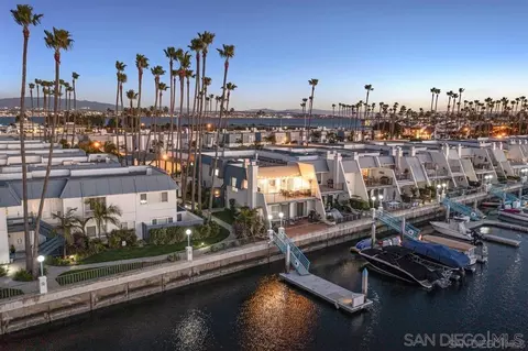 66 Antigua Ct, Coronado, CA 92118