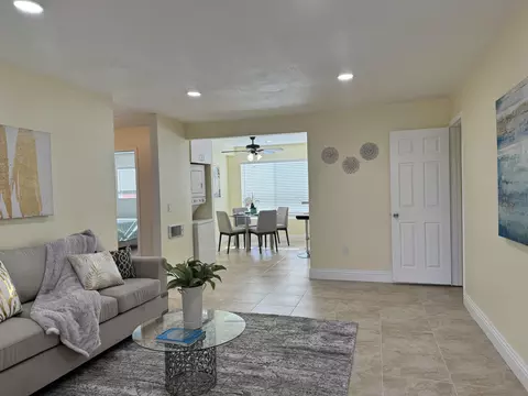 1667 Pentecost Way #2, San Diego, CA 92105