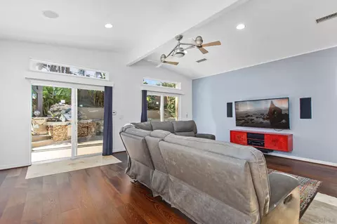 1467 Planet Rd, Vista, CA 92083 photo 8