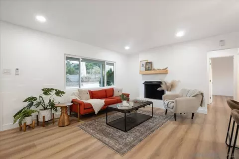 Living - 495 Vale View Dr, Vista, CA 92081 photo 1 of 1