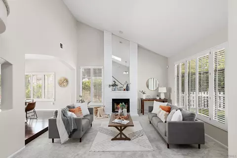 1267 Avocado Summit Dr, El Cajon, CA 92019
