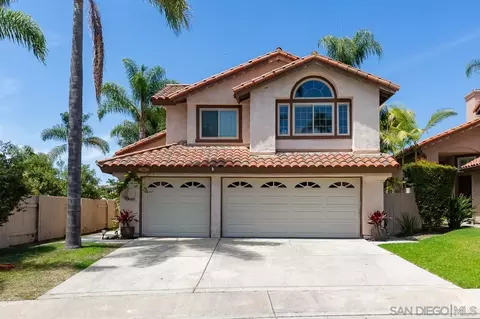 1967 Casablanca Ct, Vista, CA 92081