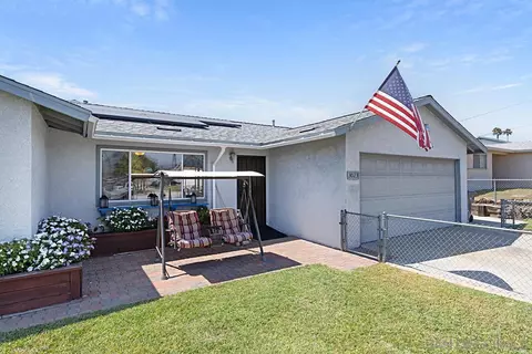 Exterior - 3023 Luana Dr, Oceanside, CA 92056 photo 3 of 8